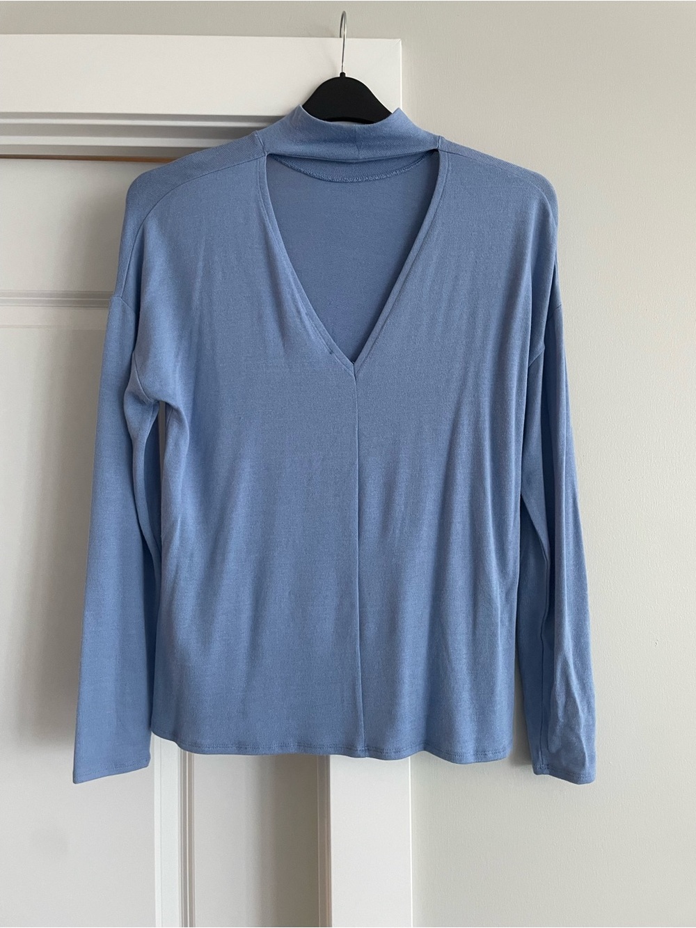 Light Blue V-Neck Long Sleeve Women's Top